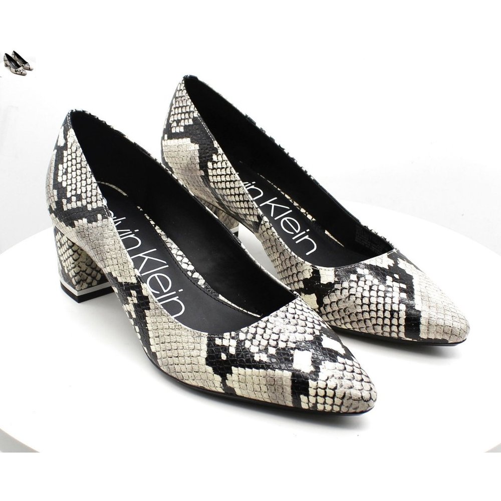 Calvin Klein Women's Pumps BLACK/WHITE - Black & White Snake-Embossed Pointed-To - Picture 1 of 8